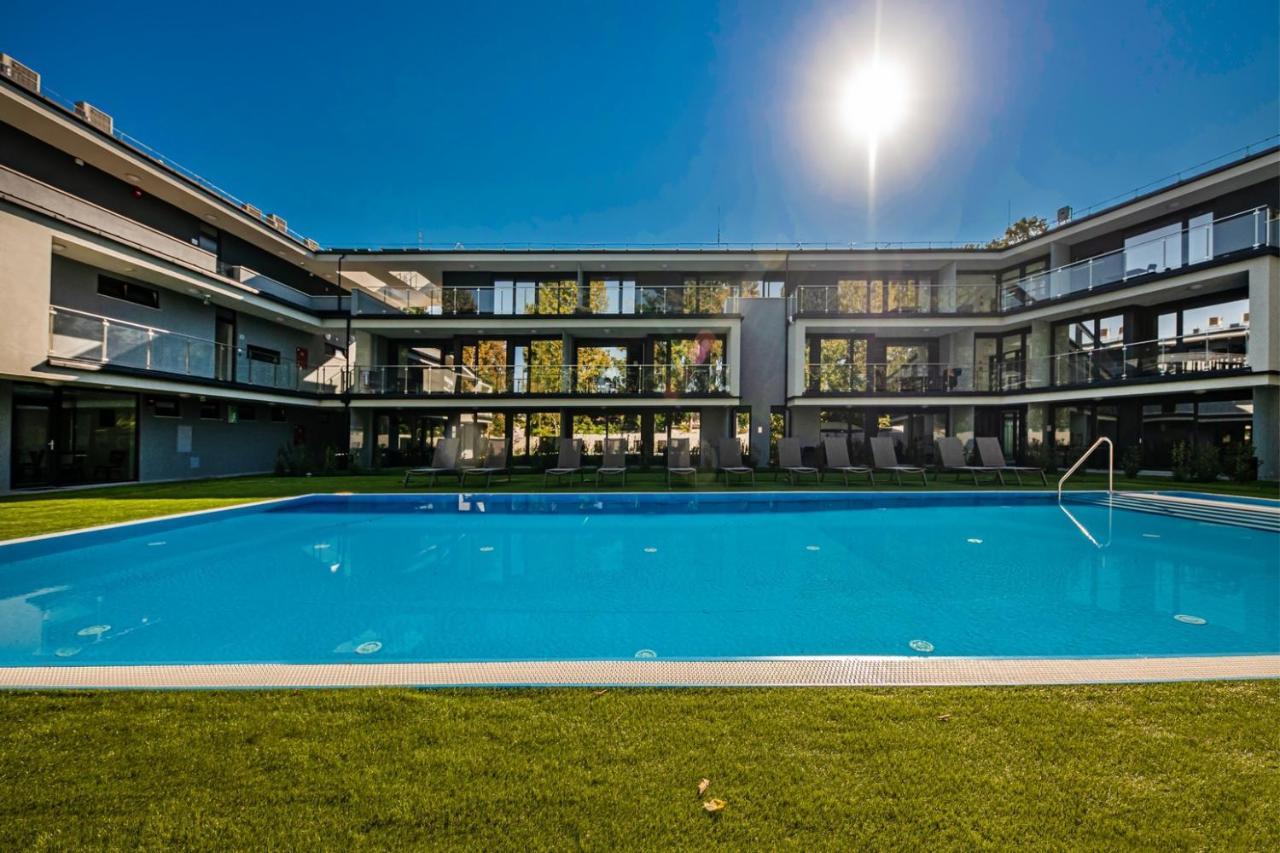 H55 Aparthotel Balatonlelle Exterior photo