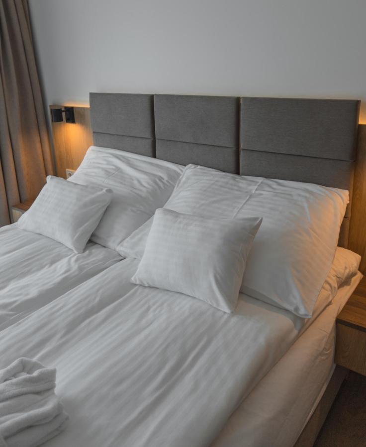 H55 Aparthotel Balatonlelle Exterior photo