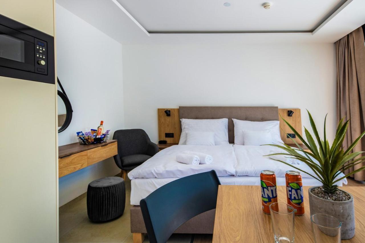H55 Aparthotel Balatonlelle Exterior photo