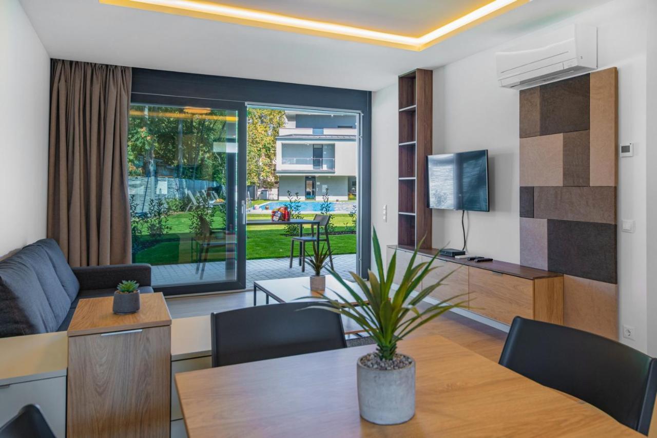 H55 Aparthotel Balatonlelle Exterior photo