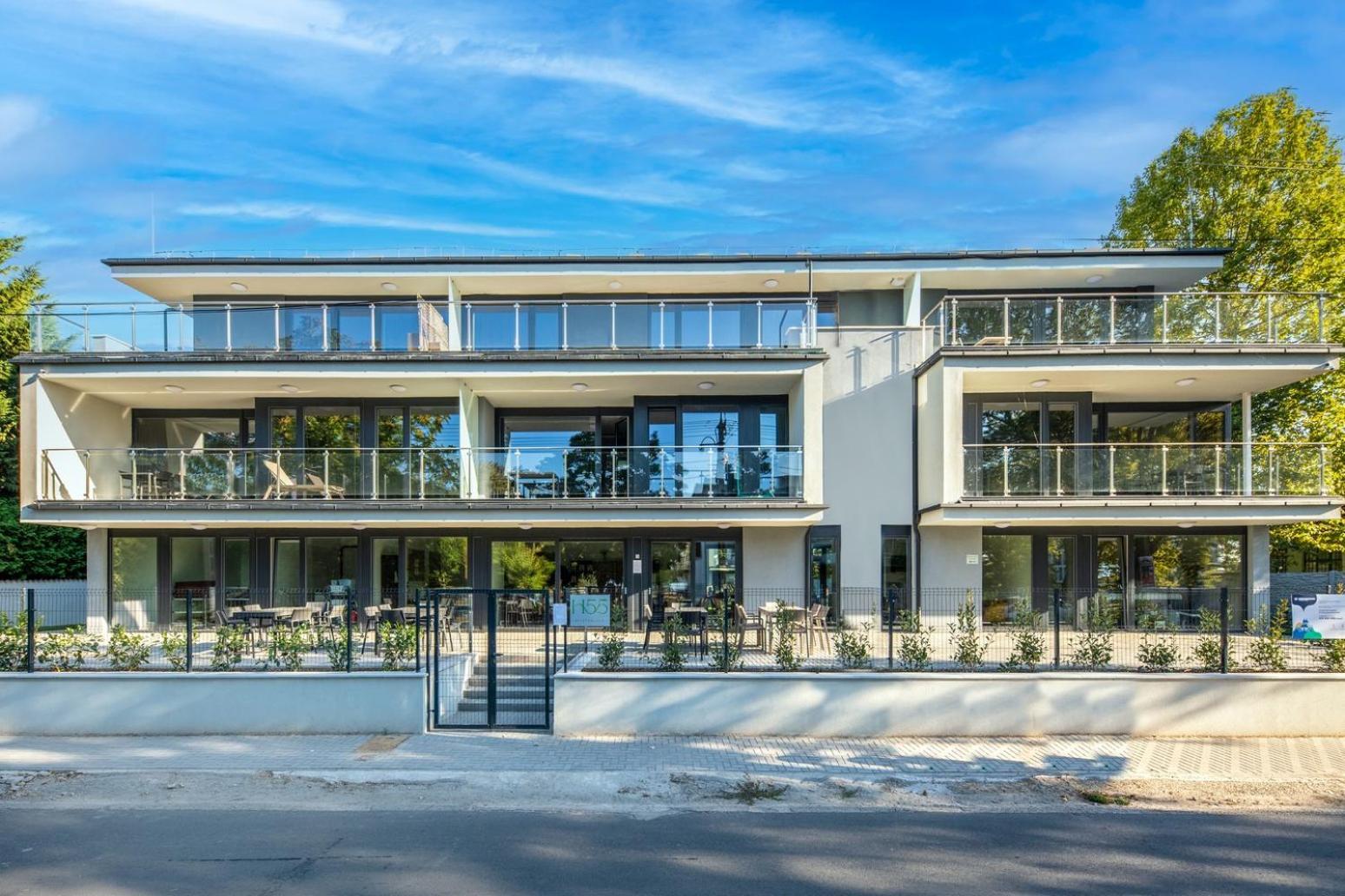 H55 Aparthotel Balatonlelle Exterior photo
