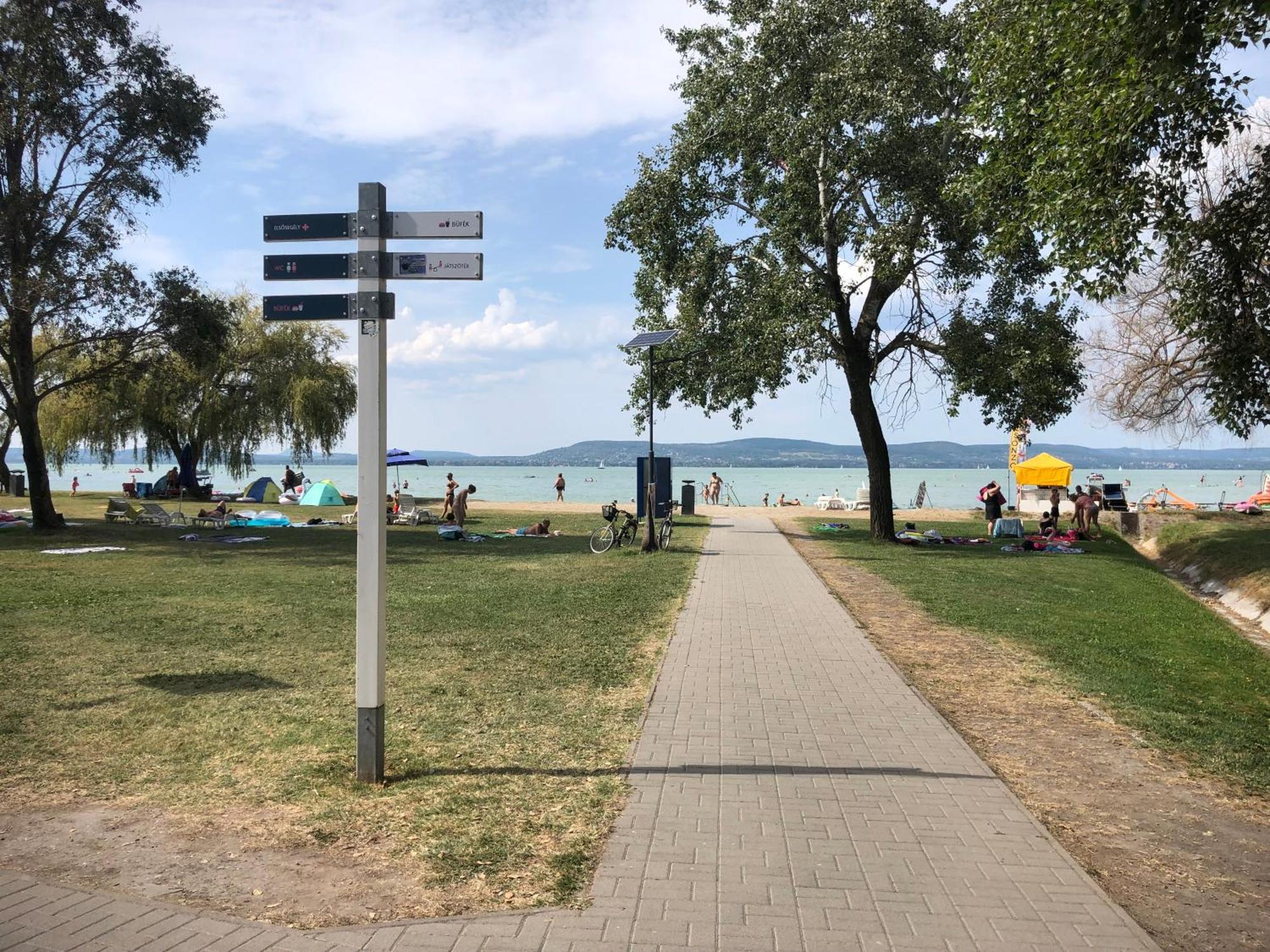 H55 Aparthotel Balatonlelle Exterior photo